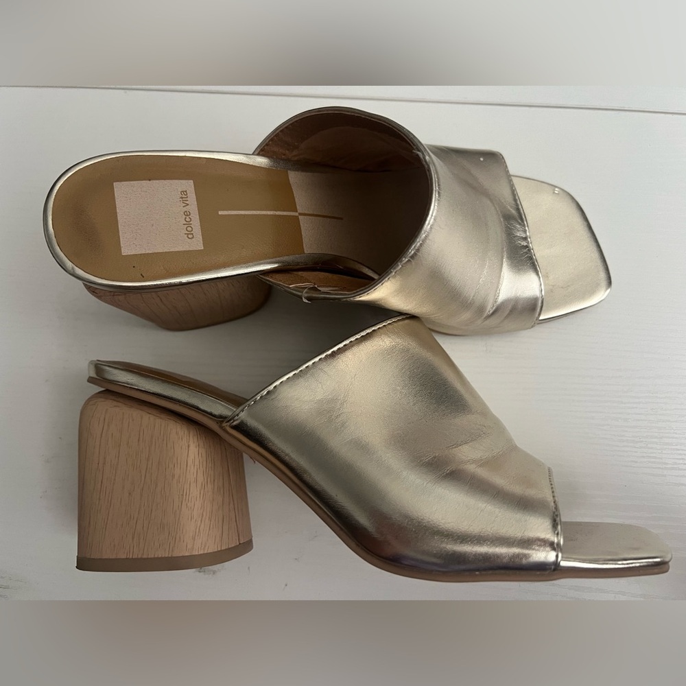 Like new Dolce Vita Gold Metallic Mules Contemporary Style Size 9.5